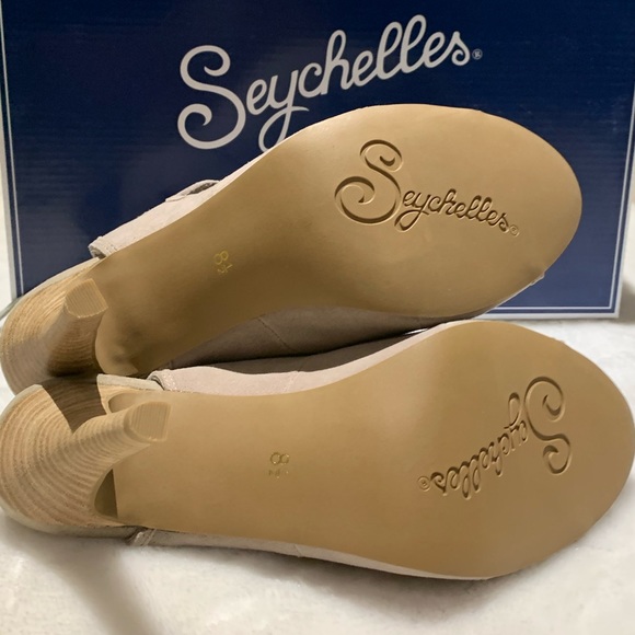 SEYCHELLES faux suede lace back heels / sandals - Picture 4 of 6